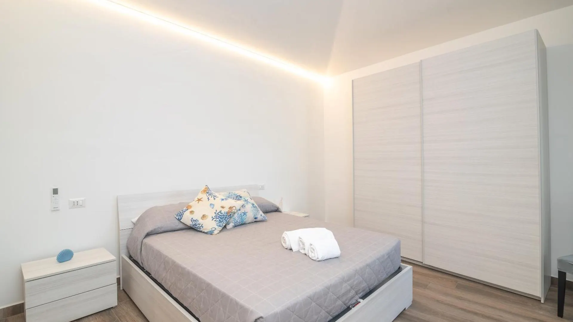 Mavi Primo Piano Villa Palau 0*,  Olaszország